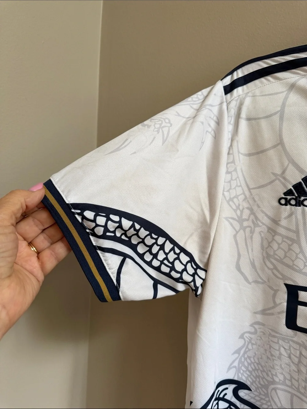 adidas Real Madrid Emirates Dragon Soccer Jersey Large